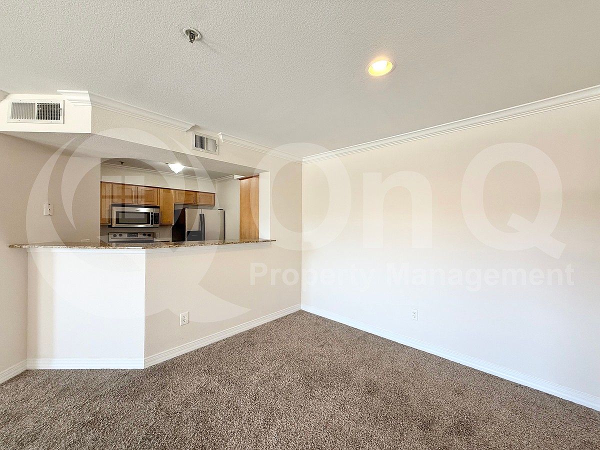 2025 E Campbell Ave photo 5