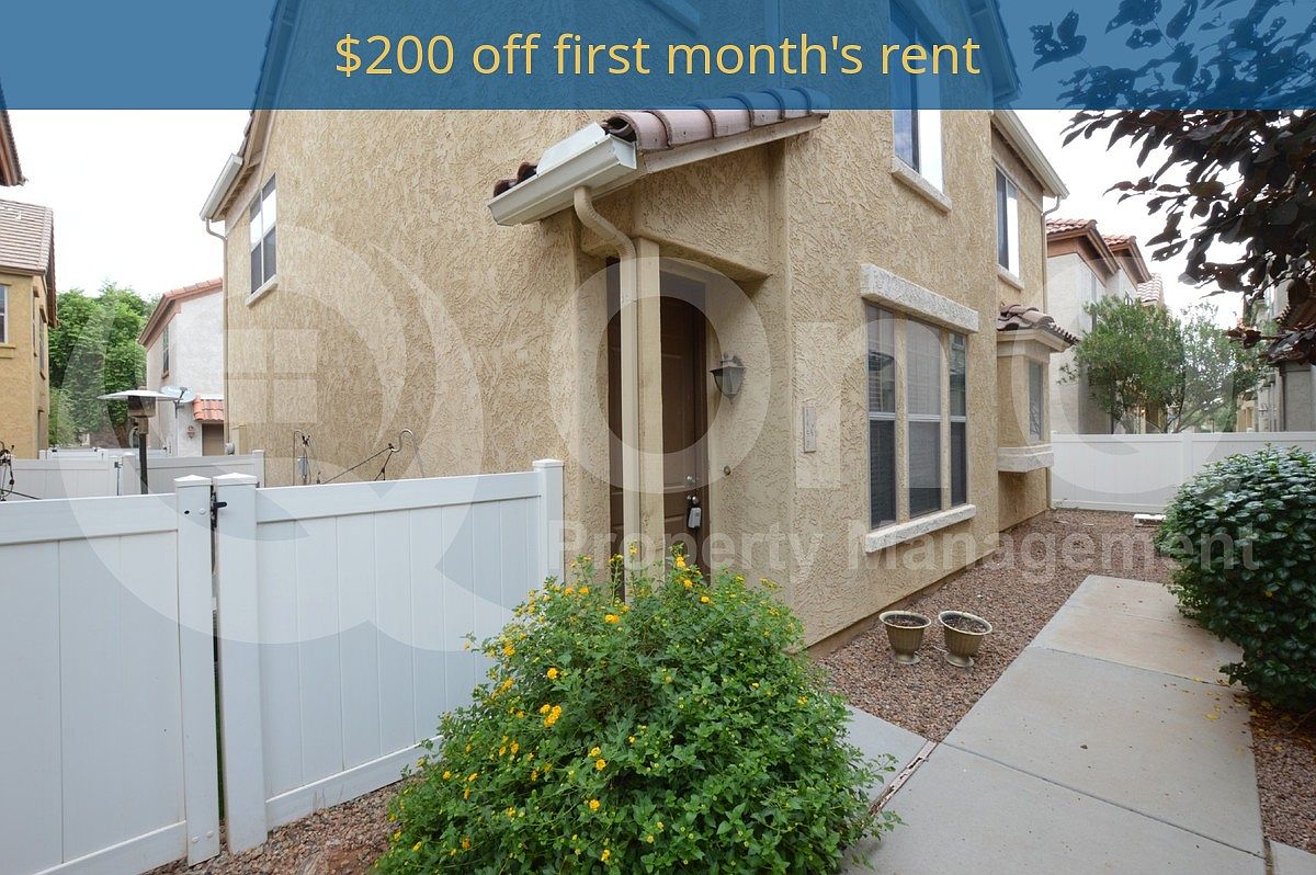 1453 S Sinova Ave Gilbert, AZ 85296 photo 2