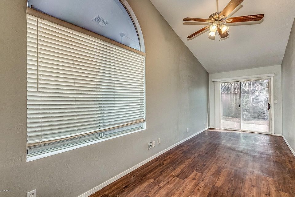 831 W Sierra Madre Ave photo 4