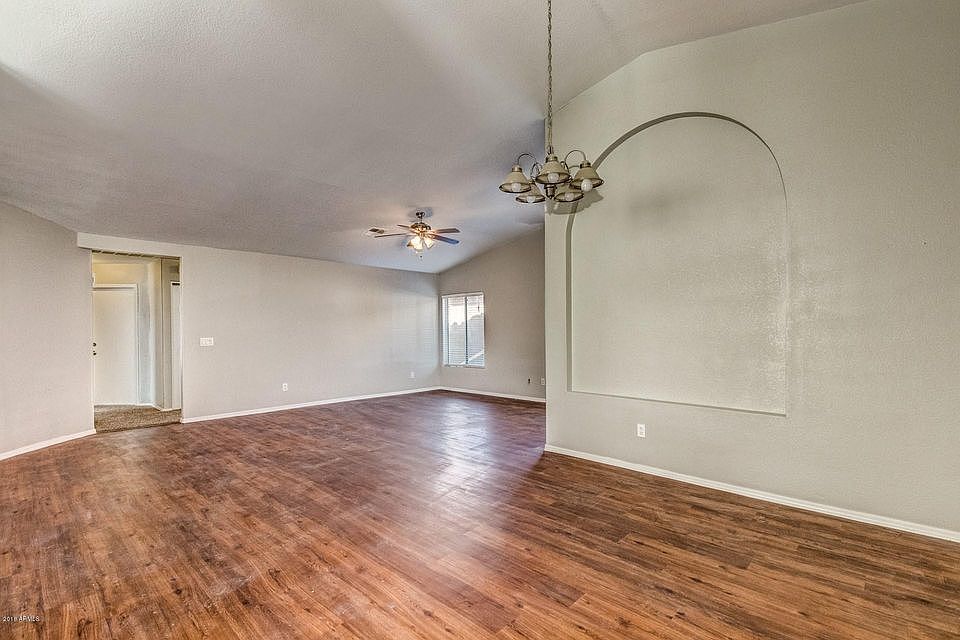 831 W Sierra Madre Ave photo 2