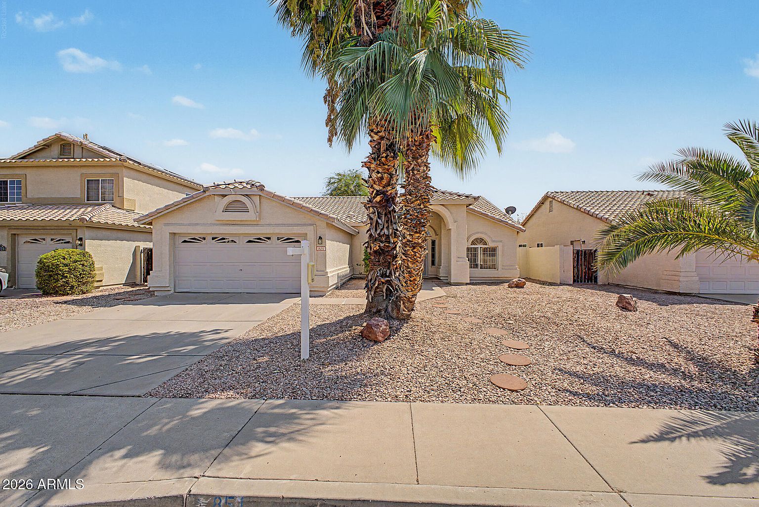 851 W Palo Verde St photo 2