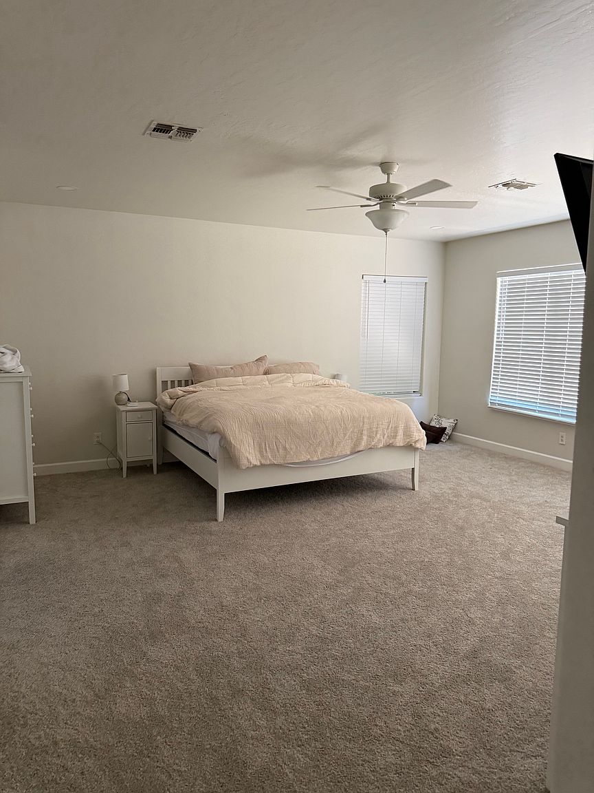 344 W Leah Ave photo 4