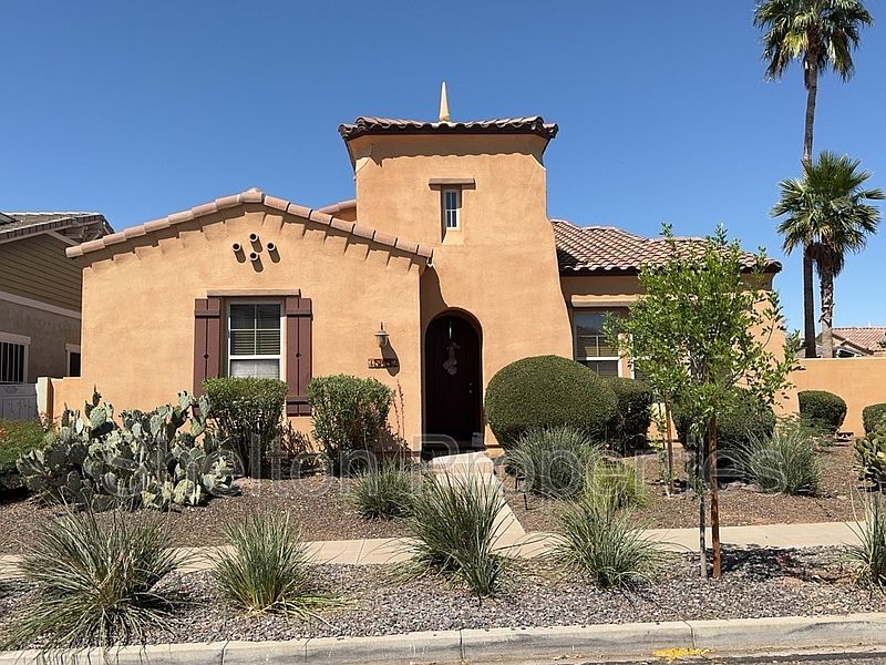 15192 W Columbine Dr Surprise, AZ 85379 photo 2