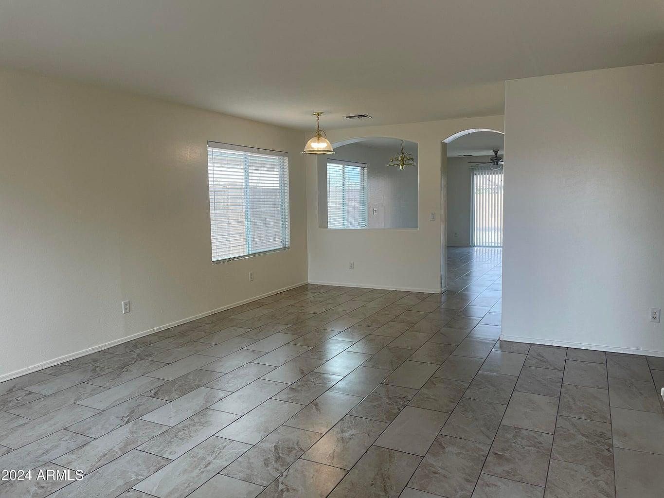 1333 S 220th Dr Buckeye, AZ 85326 photo 2
