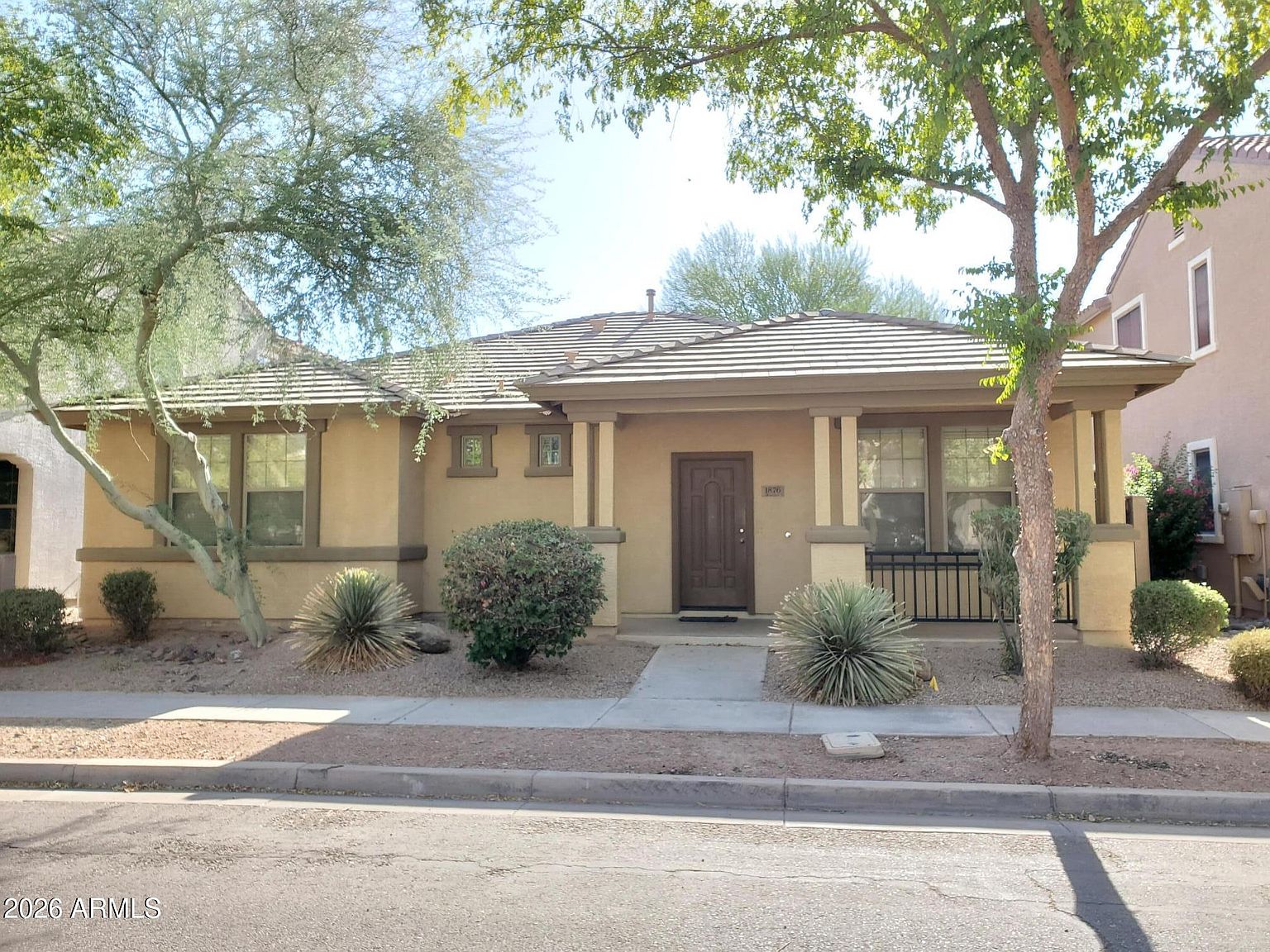 1876 S Colt Dr Gilbert, AZ 85295 photo 2