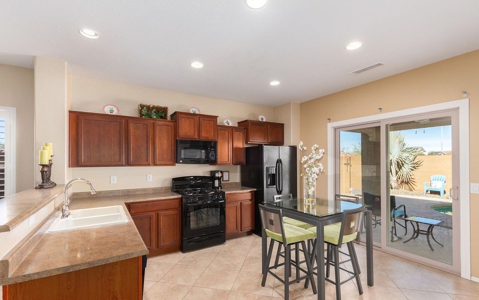 26198 W Runion Dr Buckeye, AZ 85396 photo 2