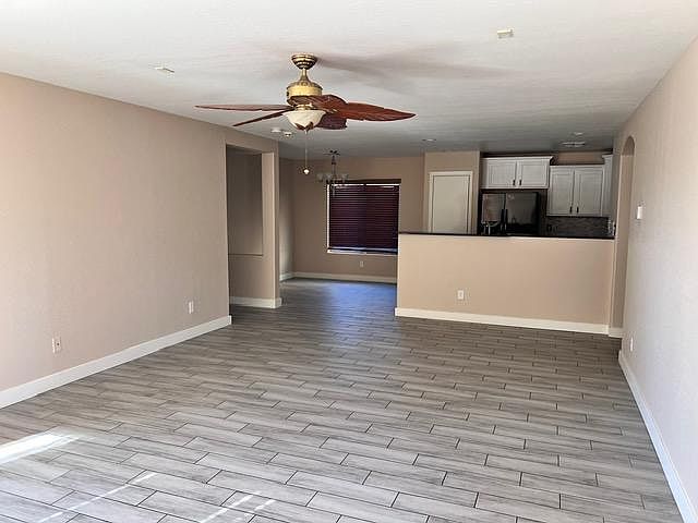5786 S 240th Dr Buckeye, AZ 85326 photo 2