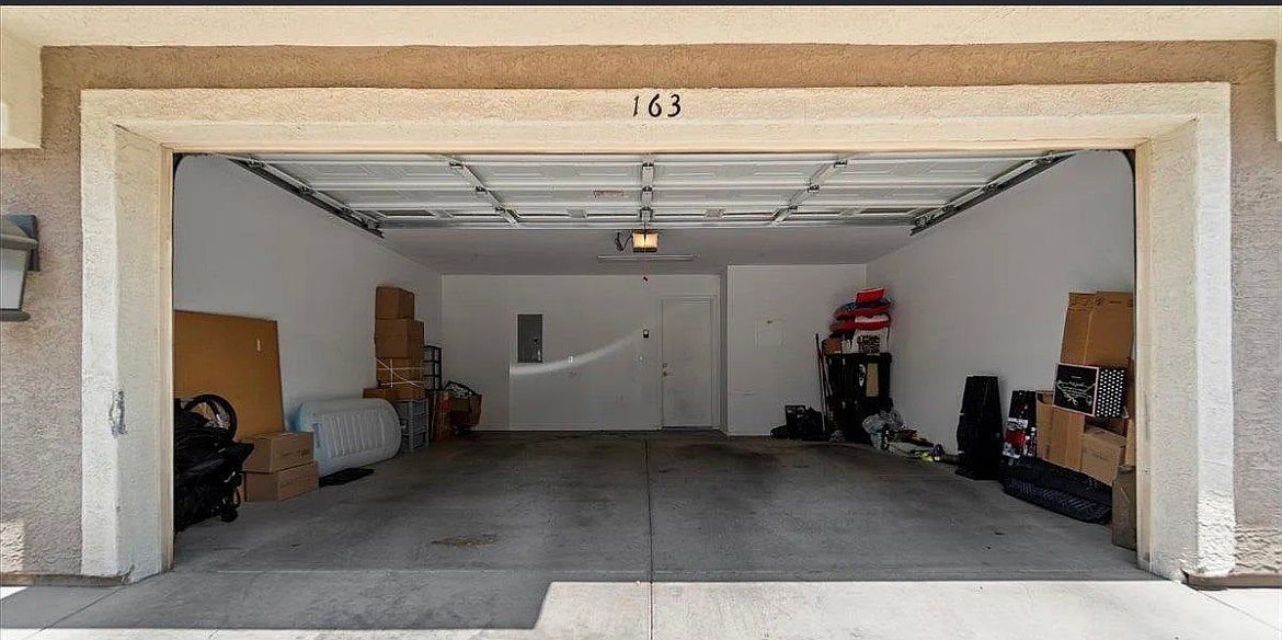 22125 N 29th Ave Phoenix, AZ 85027 photo 3