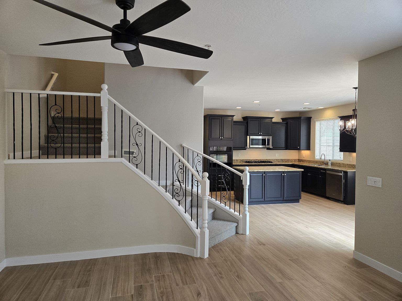 3922 E Cat Balue Dr photo 4
