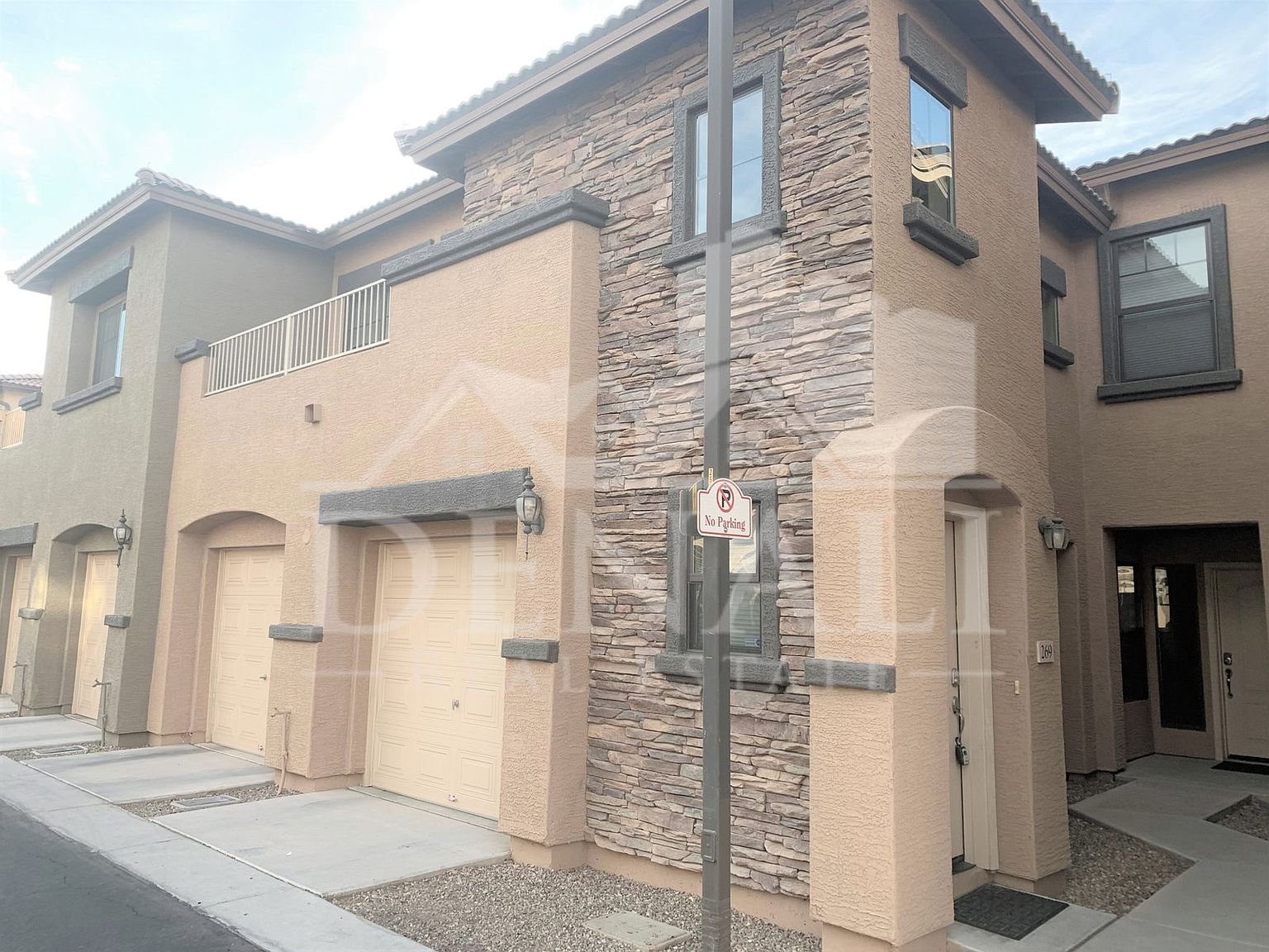7726 E BASELINE Road photo 2