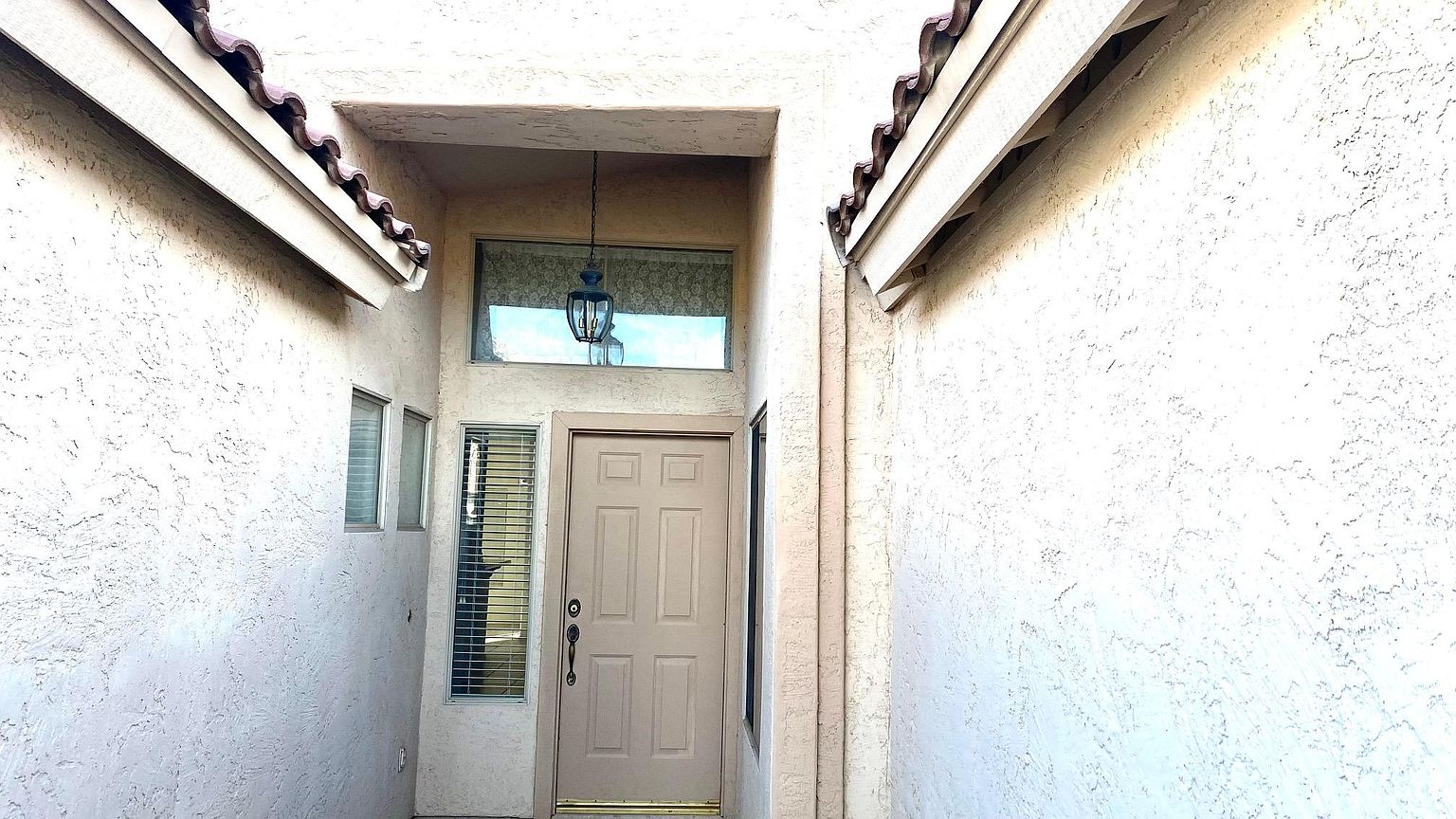 16053 S 18th Ave photo 2