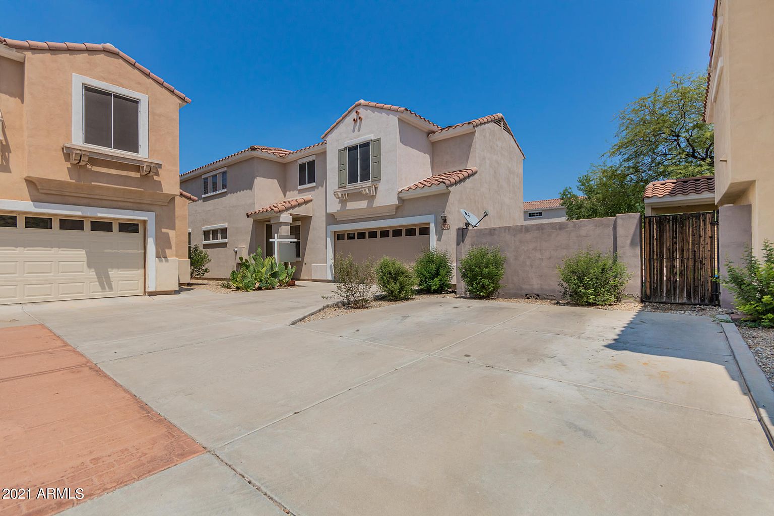 204 W Mountain Sage Dr Phoenix, AZ 85045 photo 5