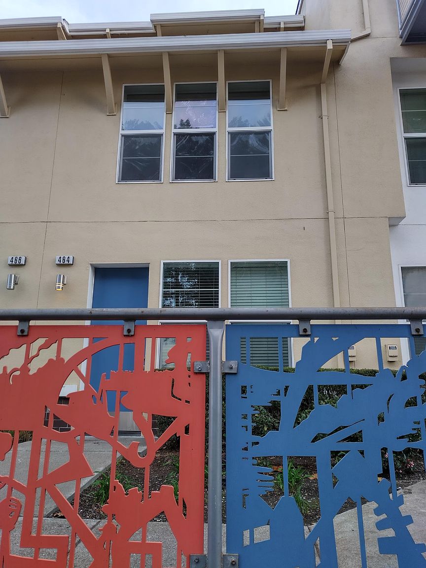 464 Marina Way photo 2