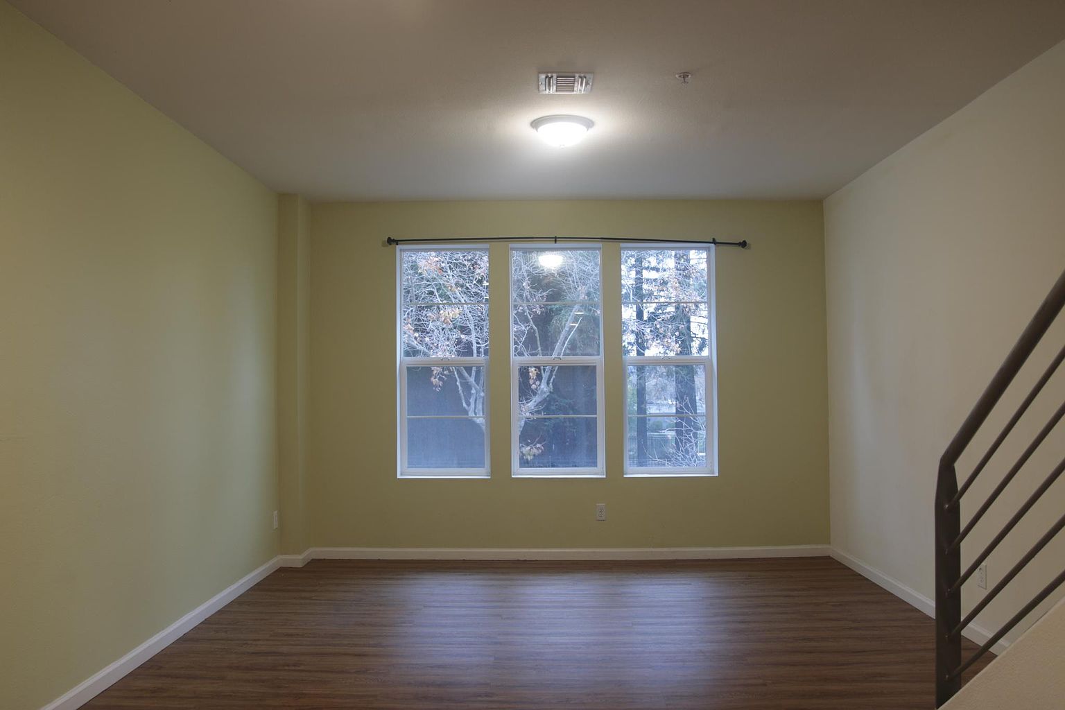464 Marina Way photo 5