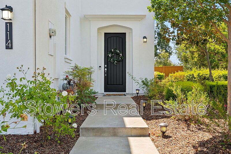 114 Channi Loop photo 2