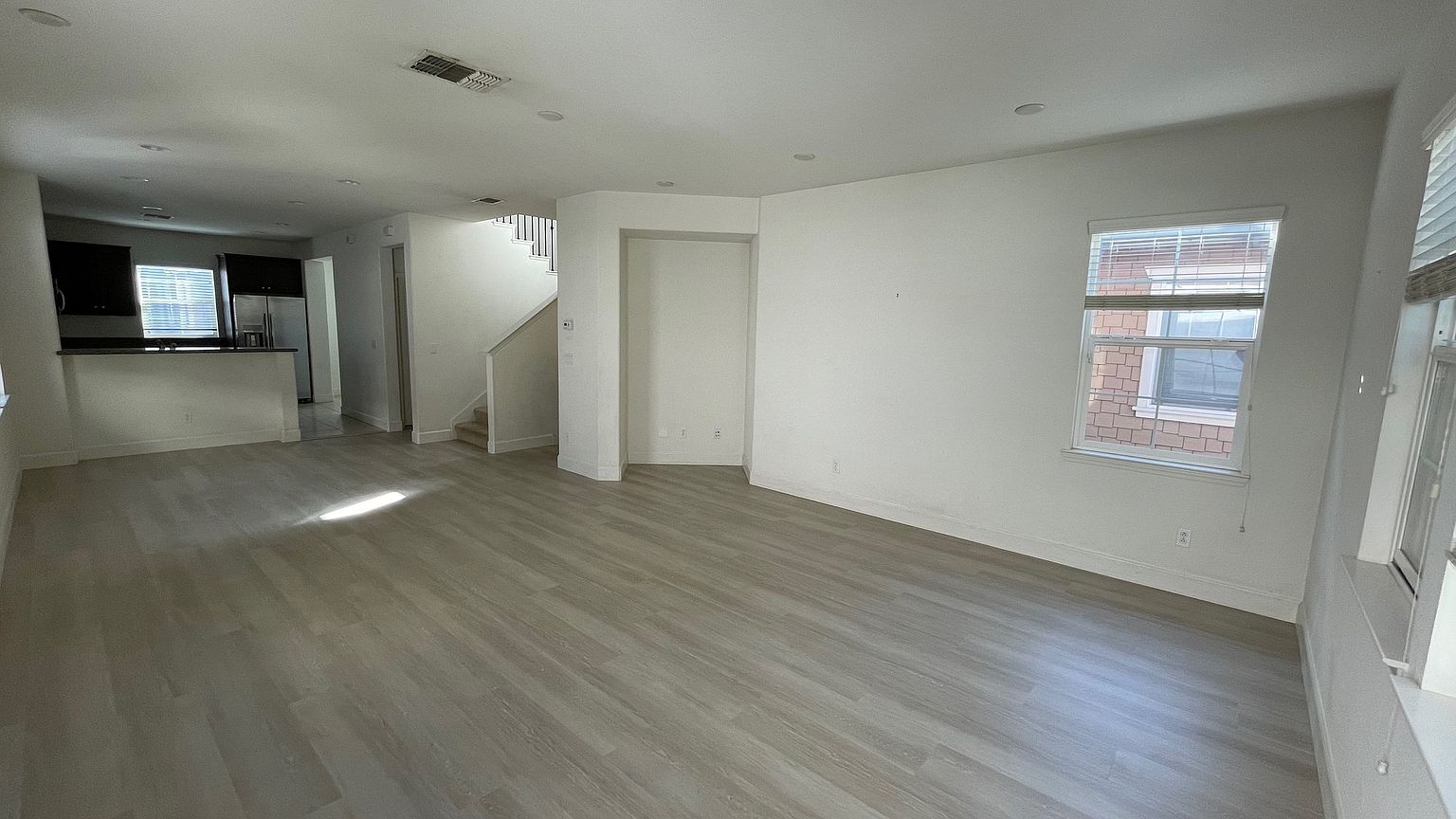 2939 Kobio Dr photo 4