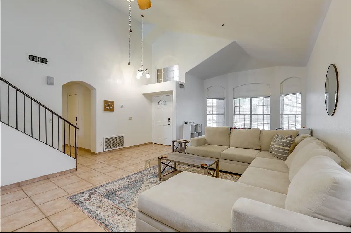 10173 S Santa Fe Ln photo 2