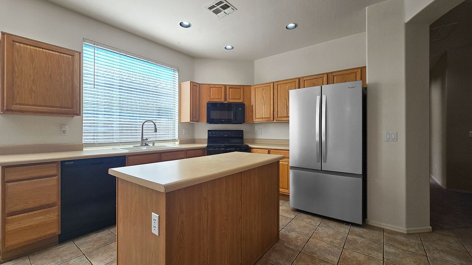 18651 W Sunrise Dr Goodyear, AZ 85338 photo 5