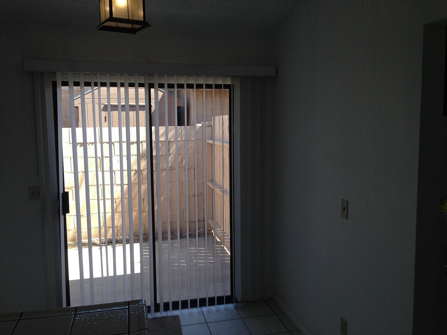 102 E Gardenia Dr photo 4