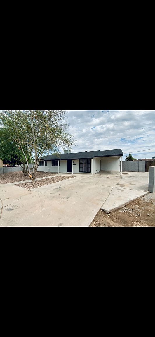 310 N 2nd Pl photo 2