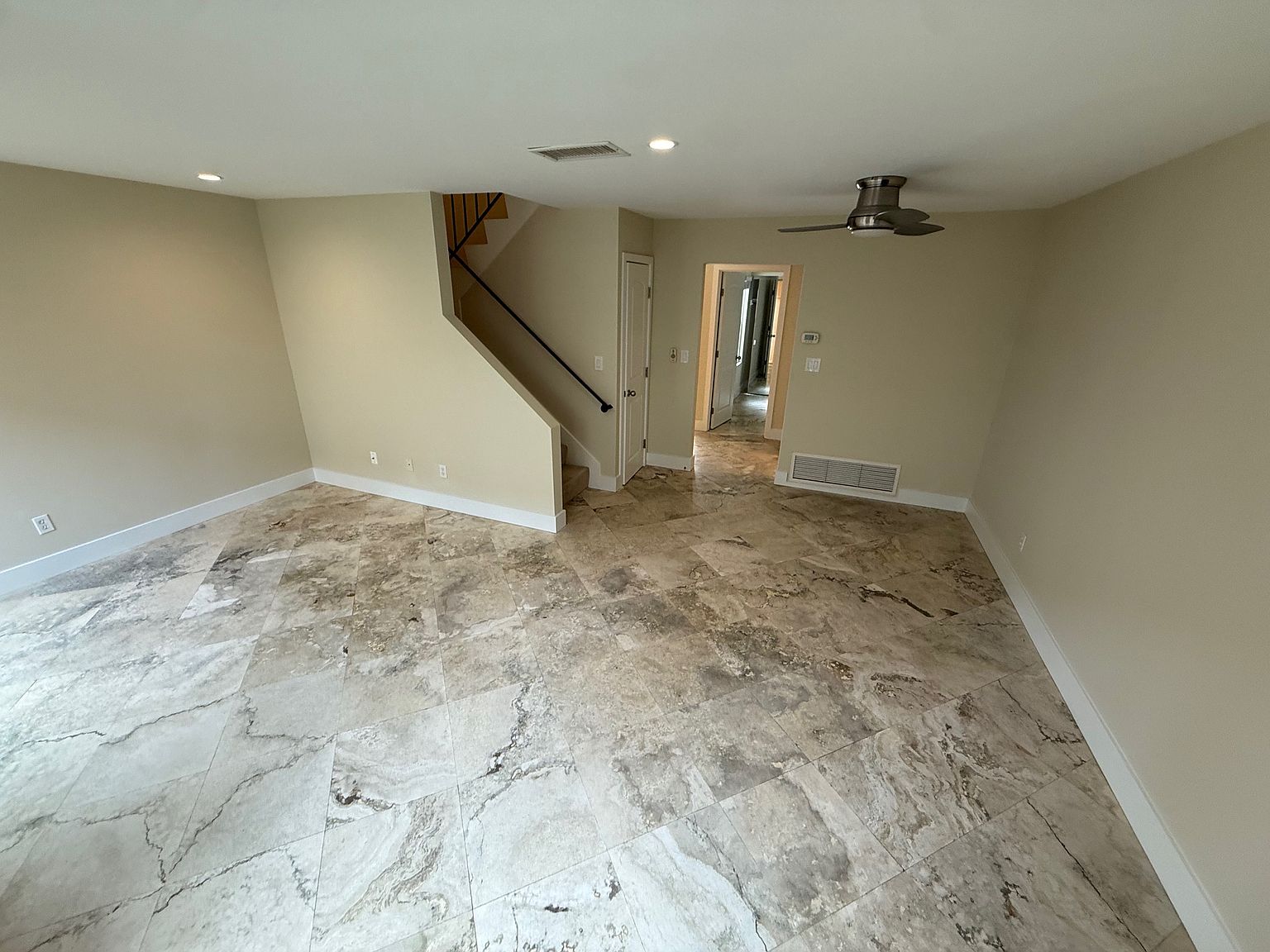 4955 Del Monte Ave photo 4