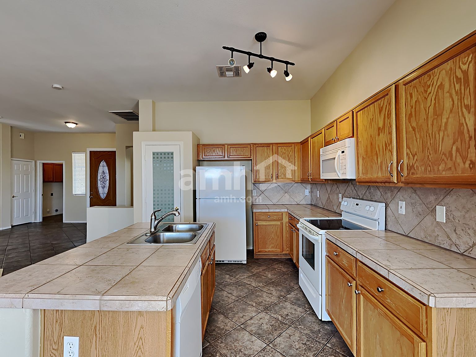 15843 N 135th Dr photo 5