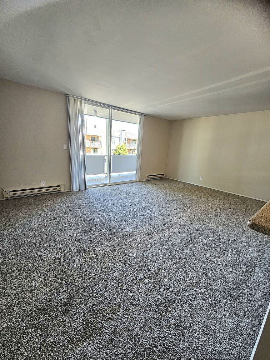 690 Leahy Street, Redwood City, CA 94061 photo 5