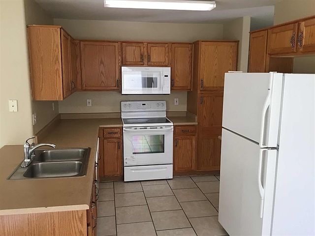 14916 W Watson Cir photo 3