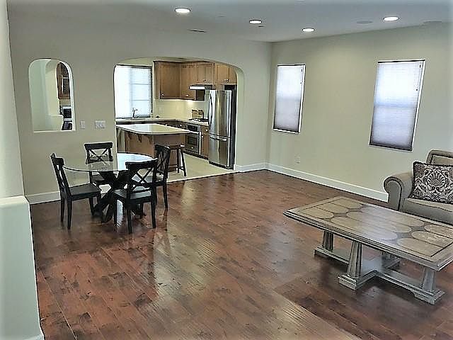 1158 Arbol Way photo 2