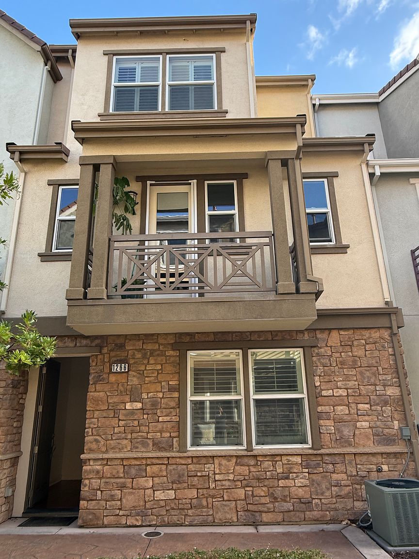 1266 Water Lily Way