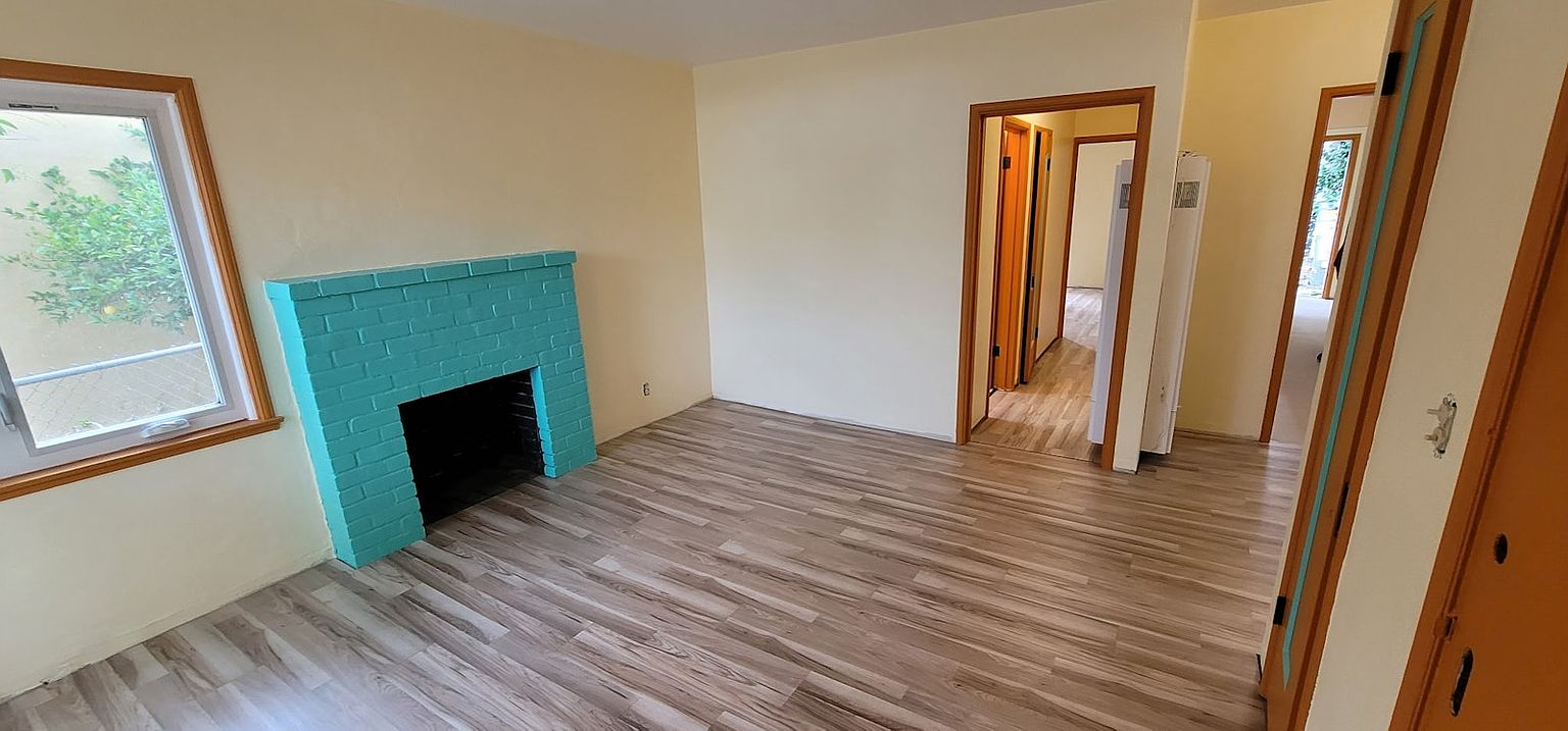 1457 Jefferson Ave photo 3