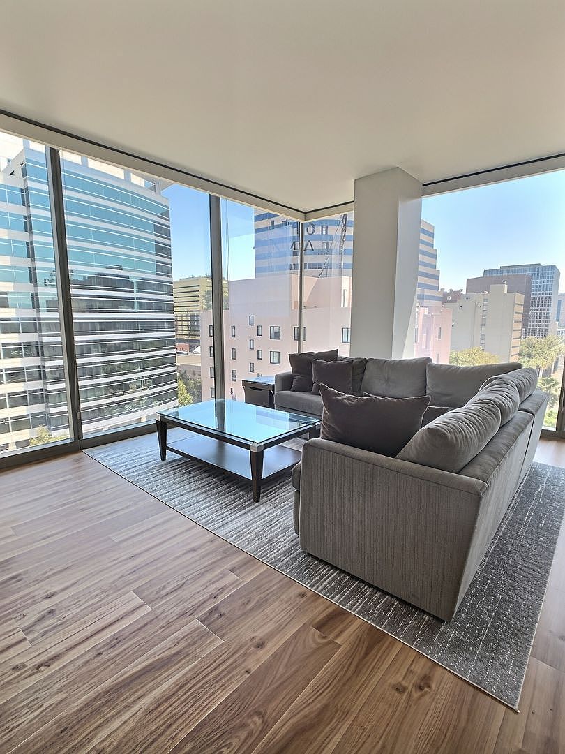38 N Almaden Blvd photo 4