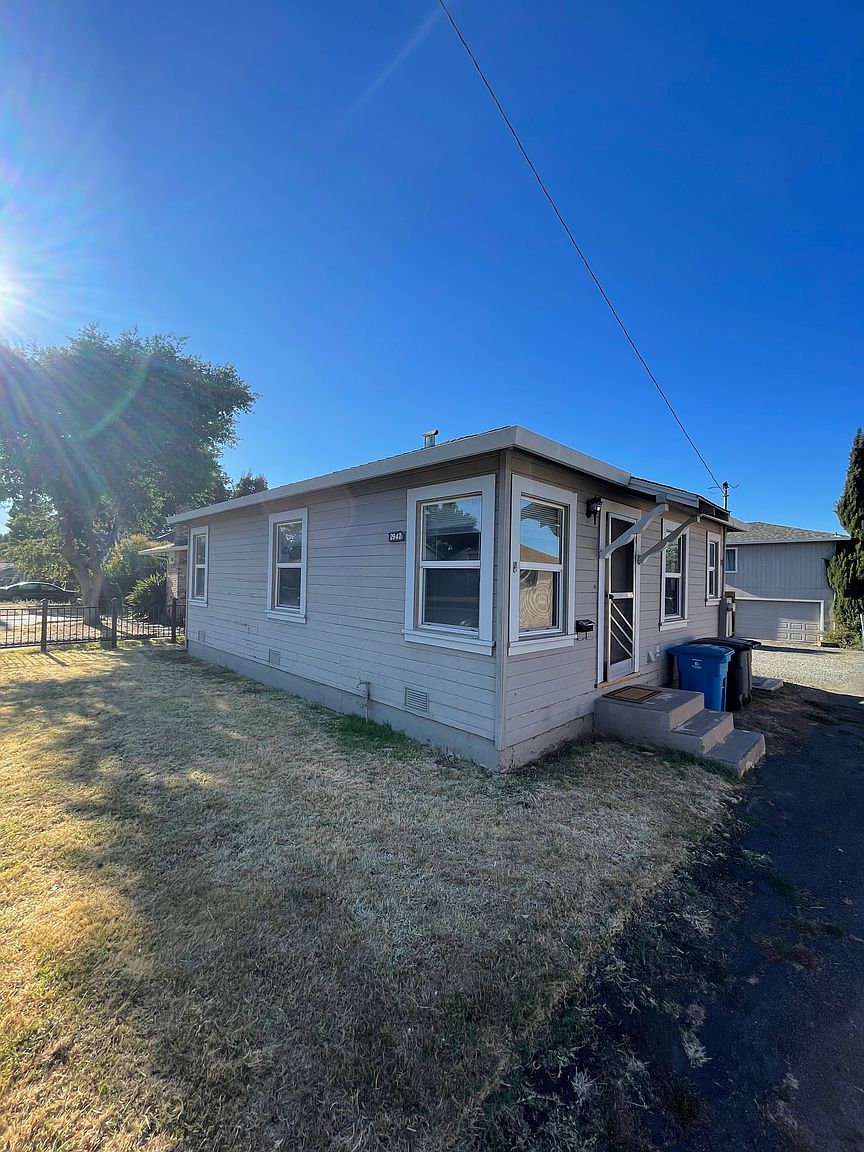 2942 Hayman Ave photo 2