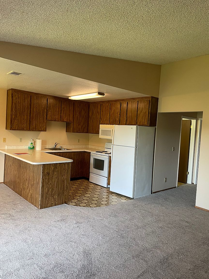 1505 Union Ave photo 2