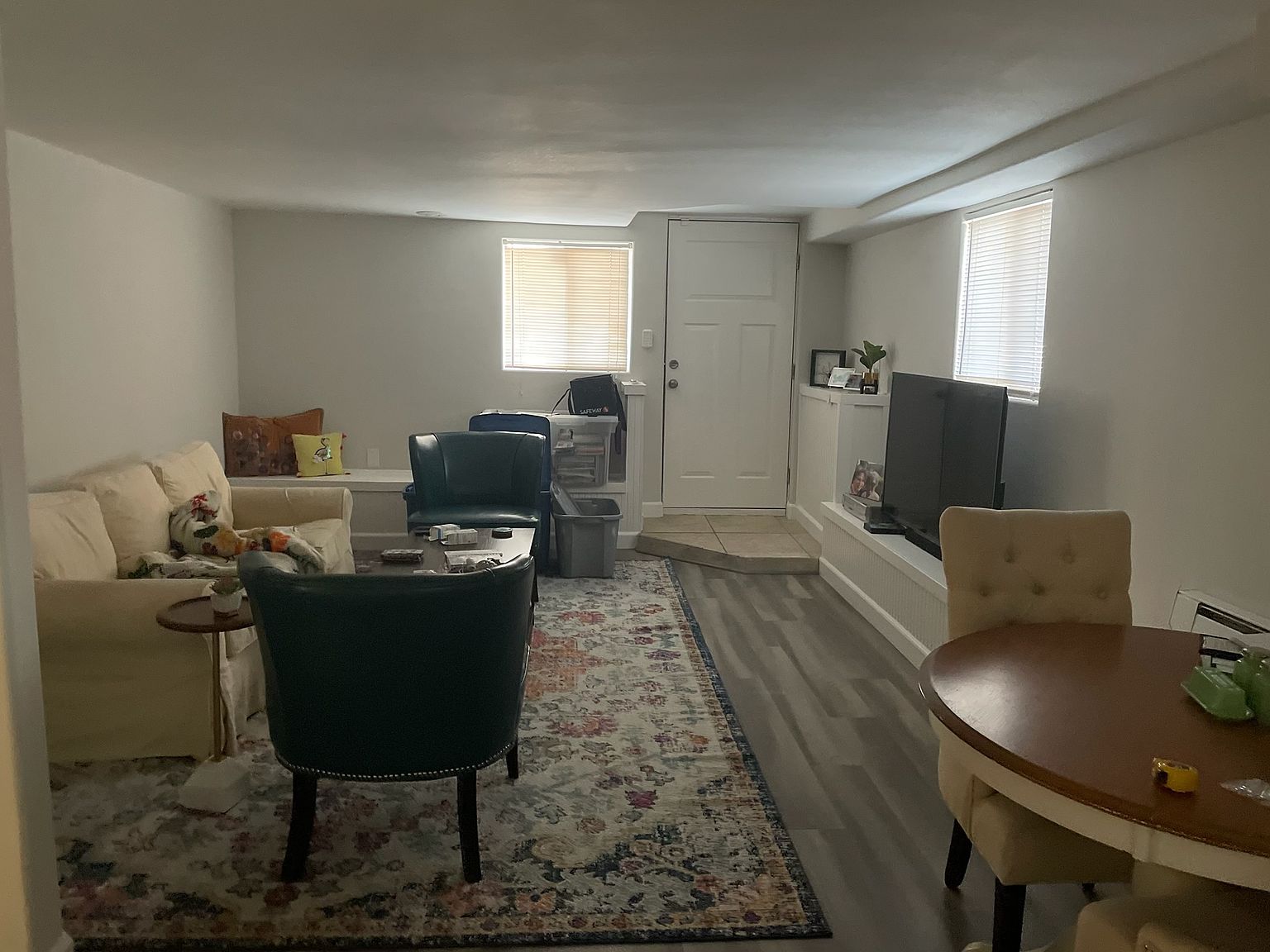 560 E K St photo 3