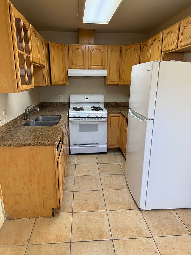101 Tabor Ave Fairfield, CA 94533 photo 2