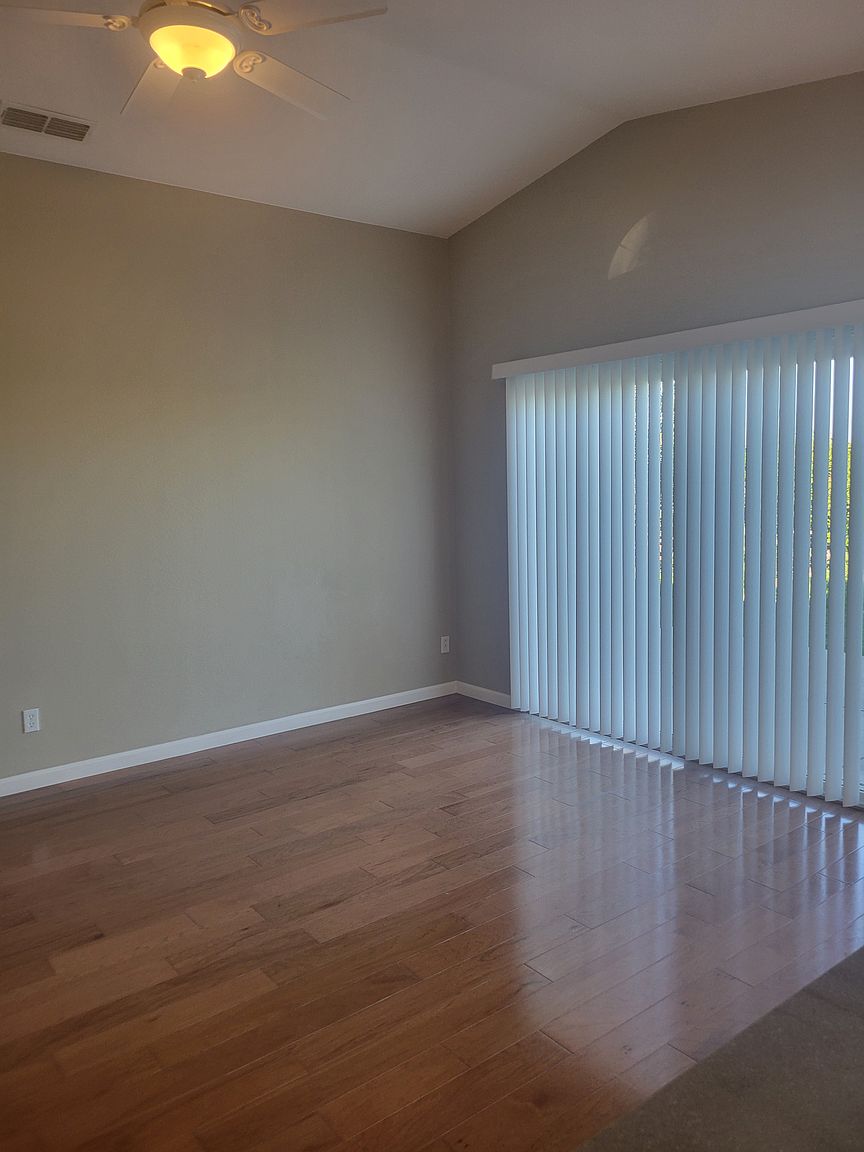 1008 Diamante Dr photo 4