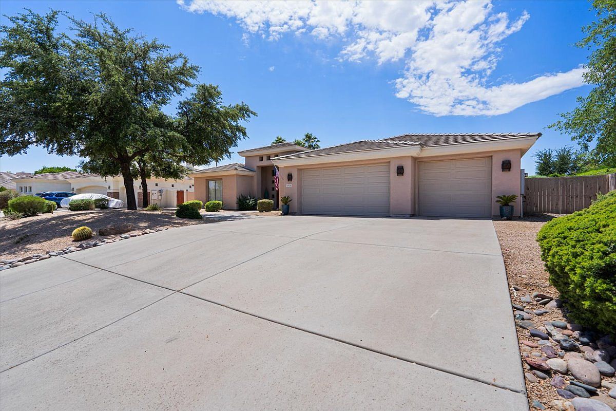 4926 N Valley Gln photo 5