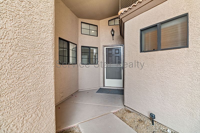 3928 N 151st Ave photo 5