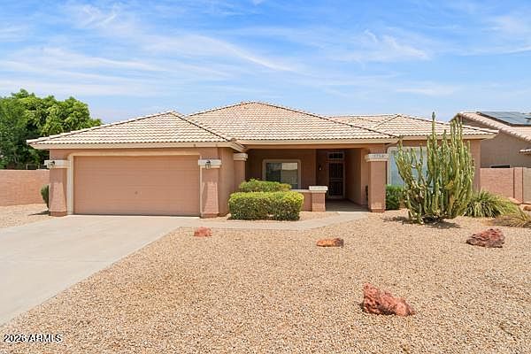 13364 W Wilshire Dr Goodyear, AZ 85395 photo 2