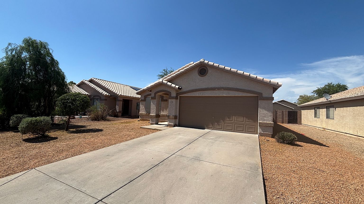 15932 W Lundberg St Surprise, AZ 85374 photo 3