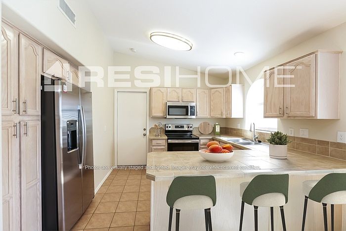2604 N 126th Dr Avondale, AZ 85392 photo 3