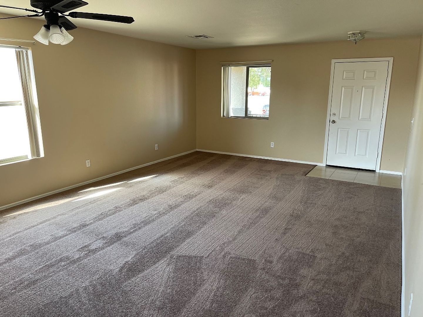 13365 W Canyon Creek Dr Surprise, AZ 85374 photo 2