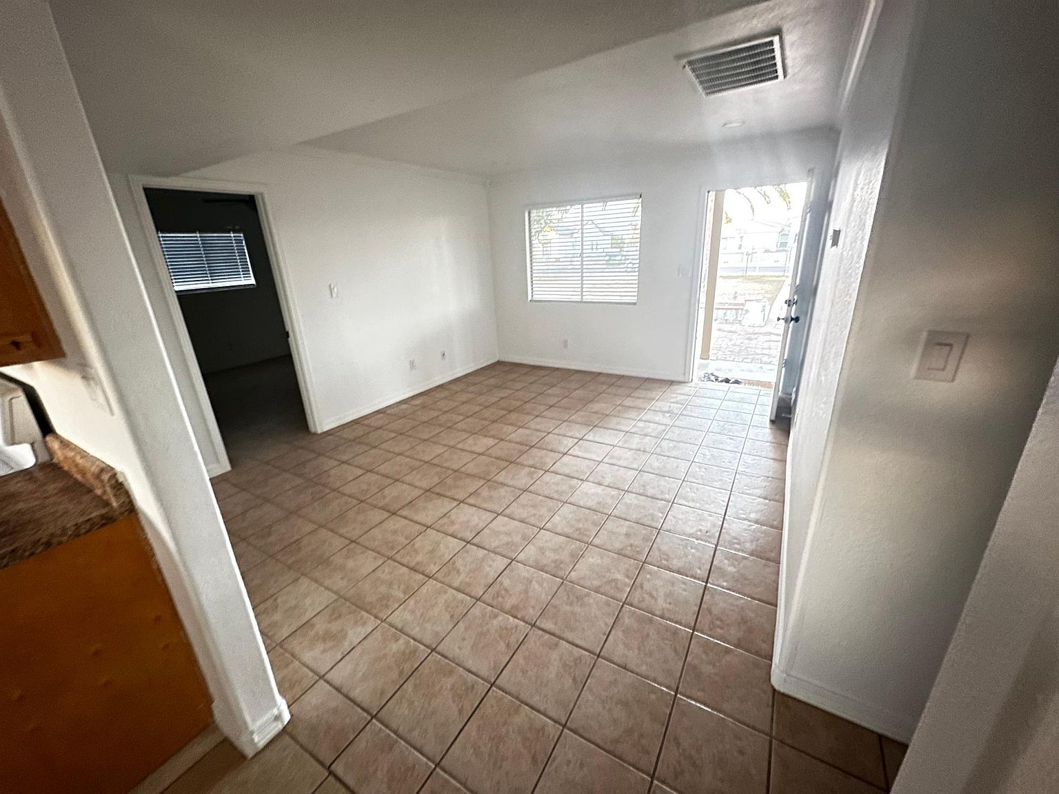 13802 N 184th Ave photo 5