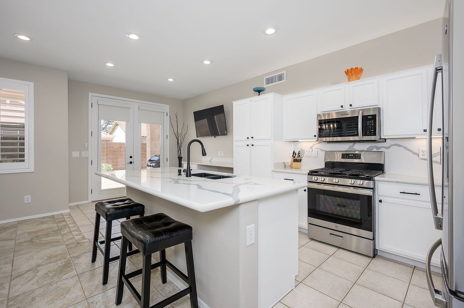 18027 W Udall Dr photo 3