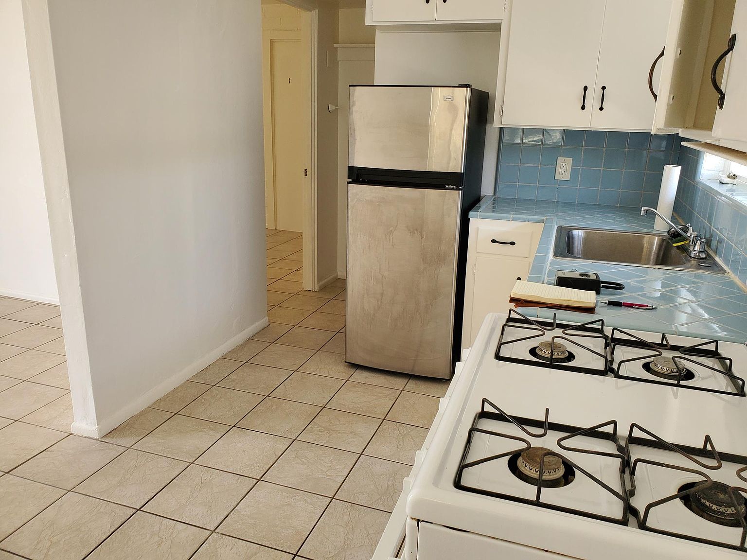 412 Reizen Dr photo 3