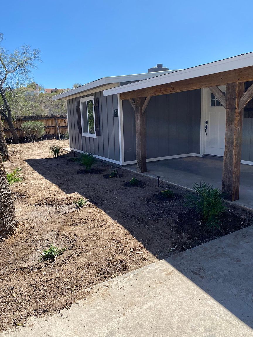 51 S Mariposa Dr photo 2