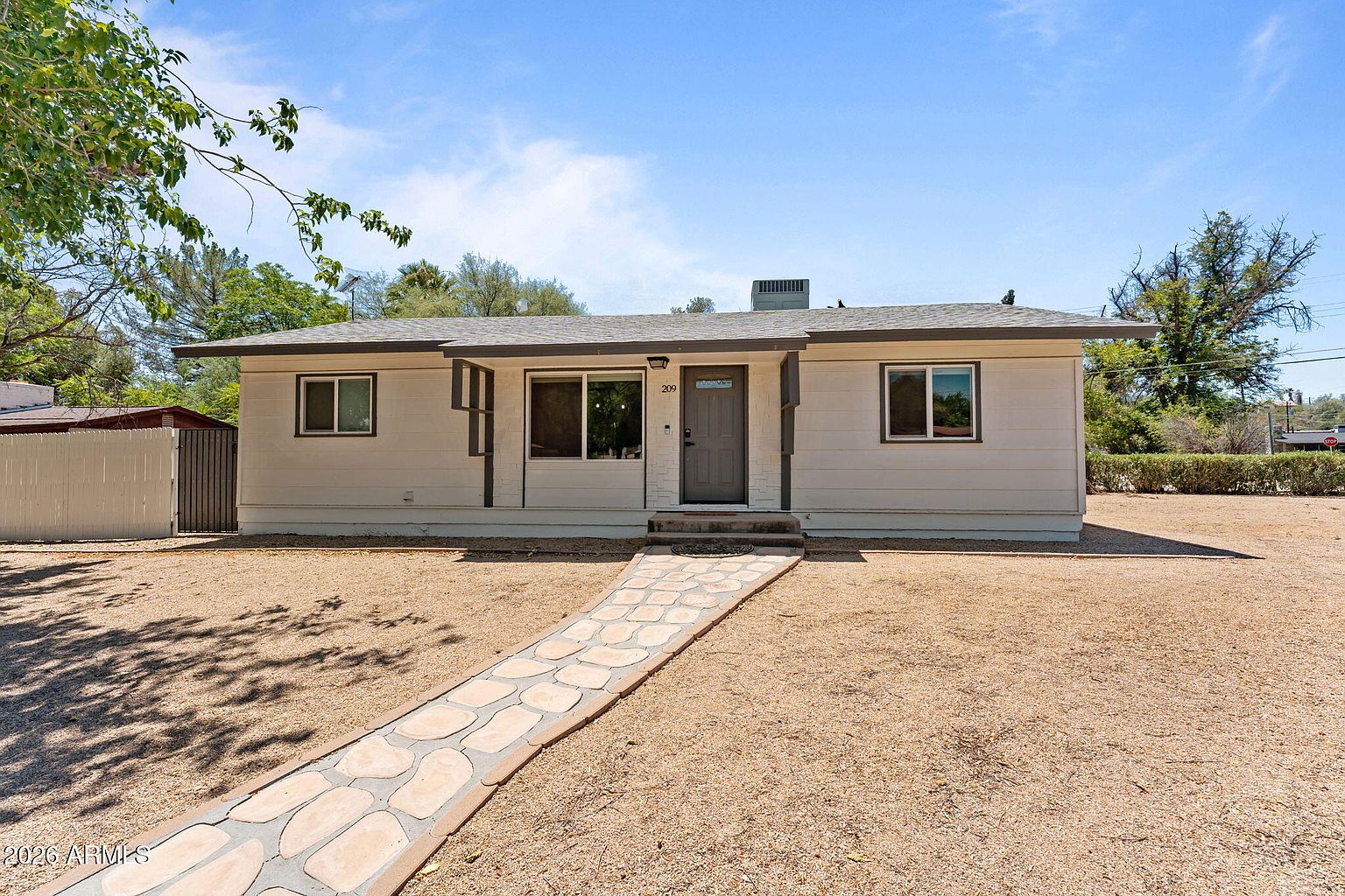 209 Sylvan Rd Wickenburg, AZ 85390 photo 2