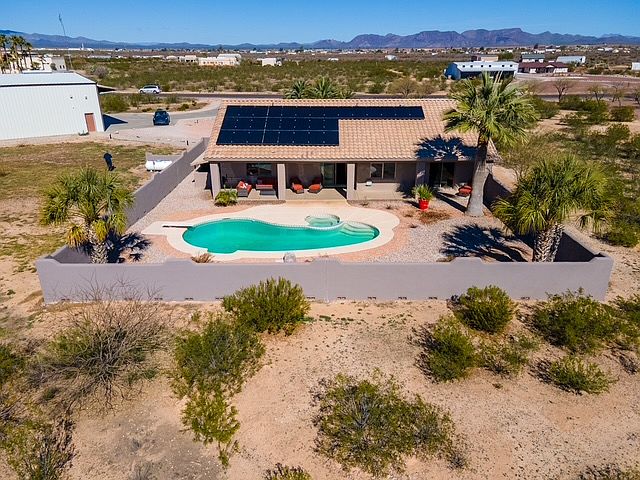 51207 W Iver Rd Aguila, AZ 85320 photo 2