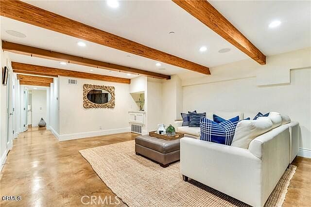 218 Narcissus Ave photo 5